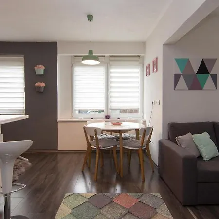 Amra Apartment *