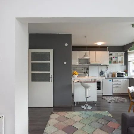 Amra Apartment *