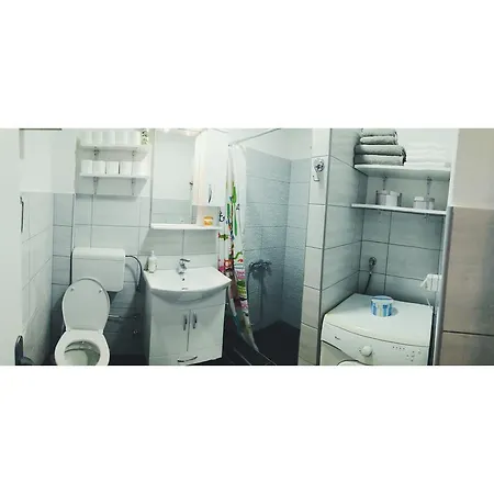 Amra Apartment
